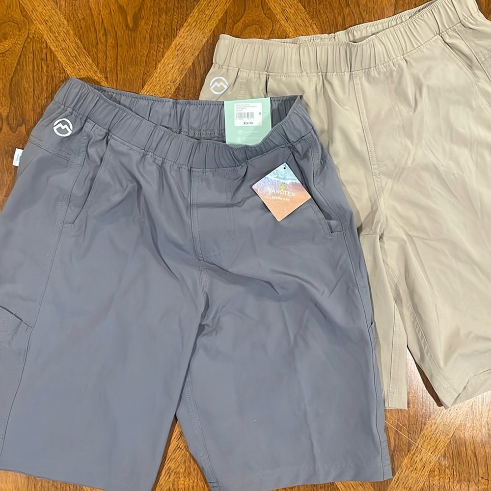 2 pairs of Men’s Magellan Fish Gear shorts